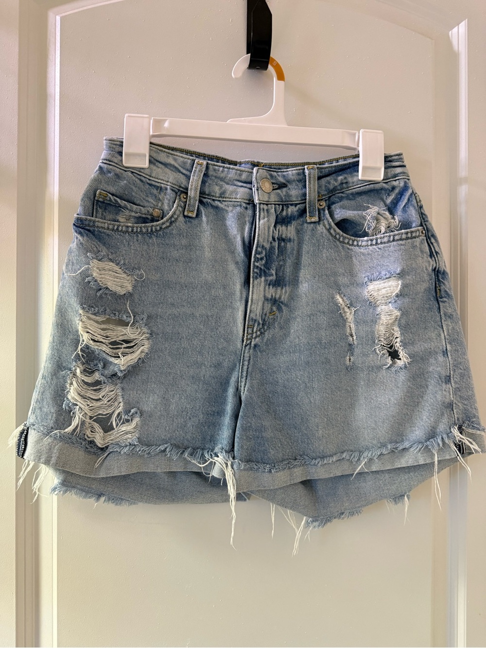 H&M Light Wash Distressed Denim Shorts